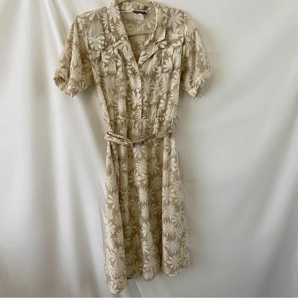 Vintage 70s Stuart Alan tan beige floral collared belt dress button up midi - Picture 3 of 9
